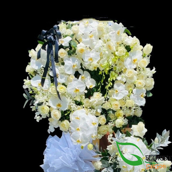 Premium flower wreath for funeral